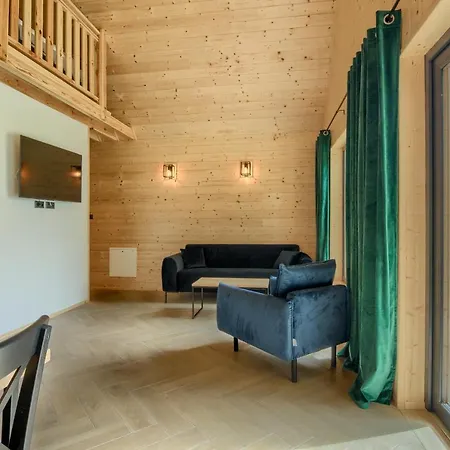 Osrodek Wypoczynkowy Zapach Drewna & Holiday park Tumiany